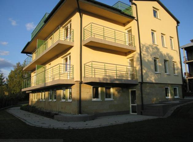 Willa Rubinia Apartment Iwonicz-Zdrój Екстериор снимка